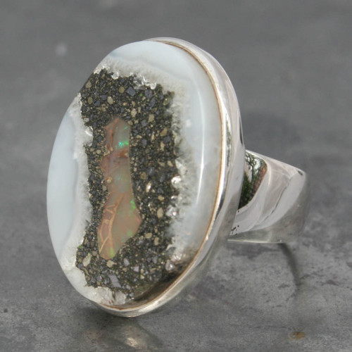 E opal Agate ring