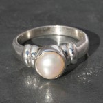 Pearl Ring 2 circle Ring